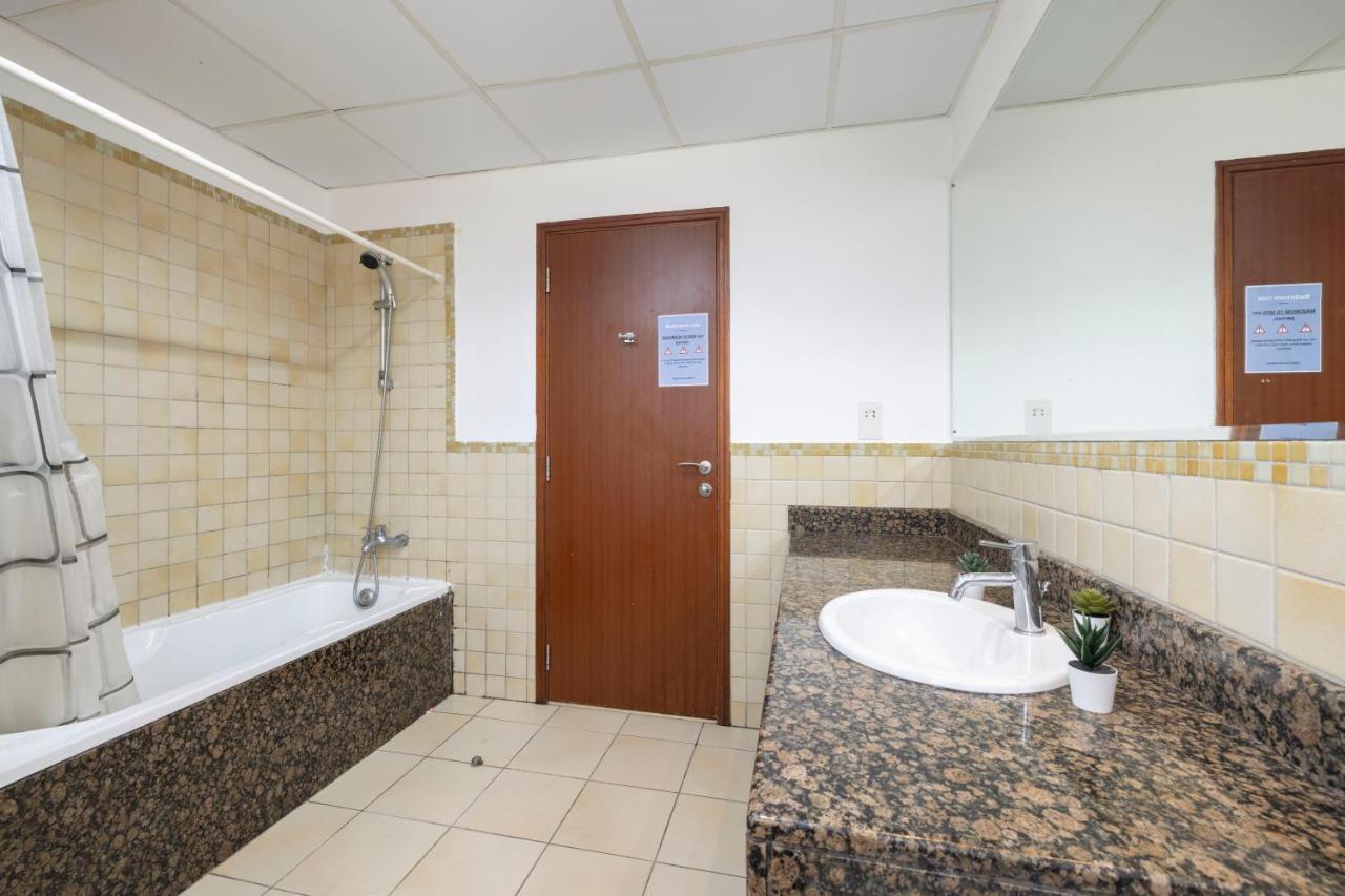 Next'House - Jbr Beach Hostel - Pool - Walk To Jbr Beach - Metro Station Dubaï Extérieur photo